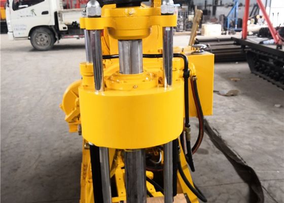 Piattaforma di perforazione geotecnica gialla a 100 m di profondità con pompa BW160 a 42 mm