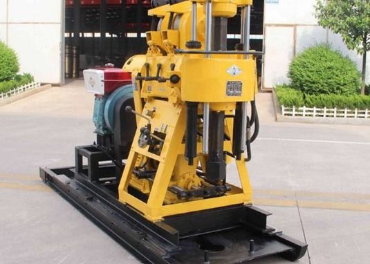 trivellazione alesata rotatoria Rig Machine dell'acqua 15KW di 180m piccola