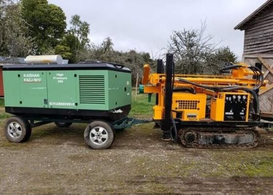 trivellazione idraulica Rig With Compresor Drill Pipe dell'acqua di Dth del cingolo diesel di 400m
