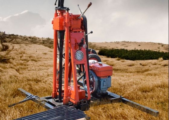 La perforazione difficile Rig Machine With Lightweight Wheels del suolo della st 50 ha montato 50 metri di profondità