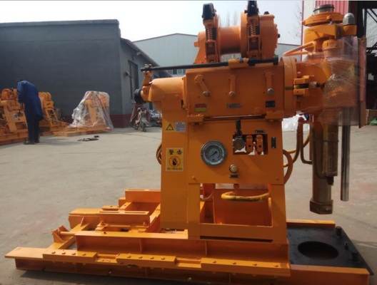 Trivellazione idraulica 150m civile Rig Crawler Diesel Xy-1a dell'acqua