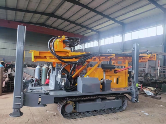 Trapano montato cingolo pneumatico ad alta velocità Rig Machine St 180 per la perforazione del pozzo trivellato del pozzo d'acqua